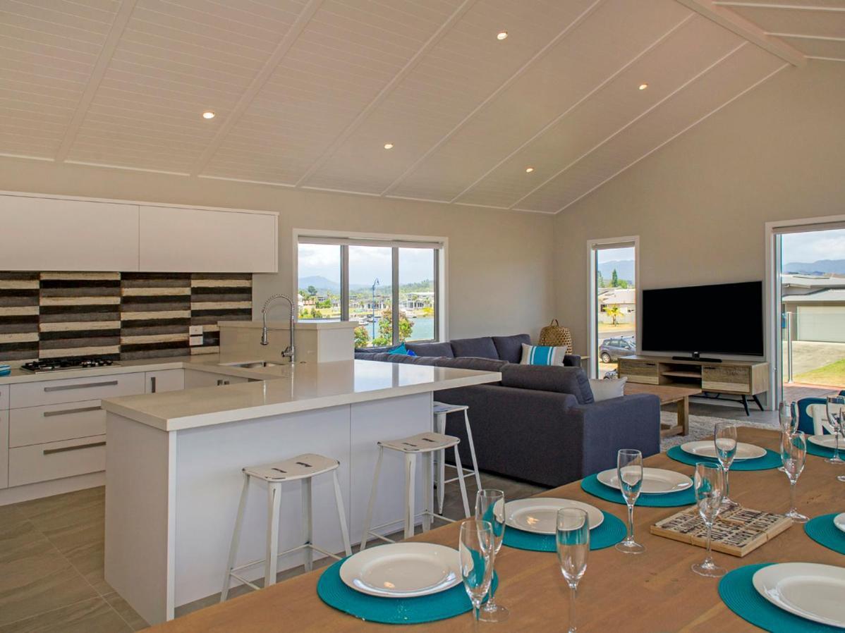Tattletails Rest - Whitianga Holiday House Bagian luar foto