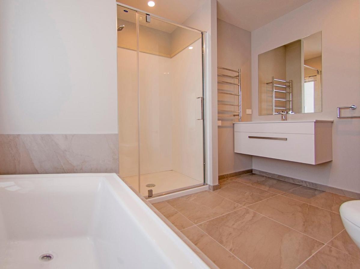 Tattletails Rest - Whitianga Holiday House Bagian luar foto
